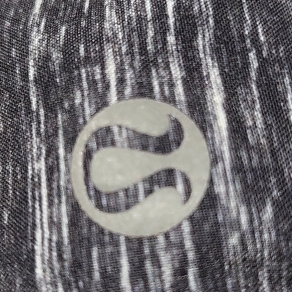 Lululemon athletica Short size S - Picture 3 of 6